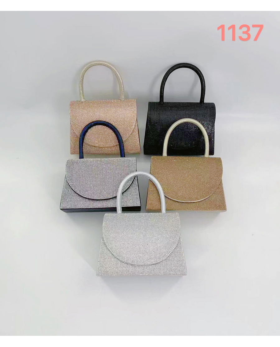 Női csillog&oacute;  alkalmi t&aacute;ska k&eacute;zifog&oacute;val 1137